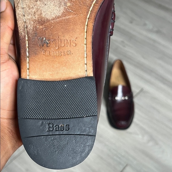 G.H. Bass & Co. Dark Brown Leather Loafers (10.5) main image 8